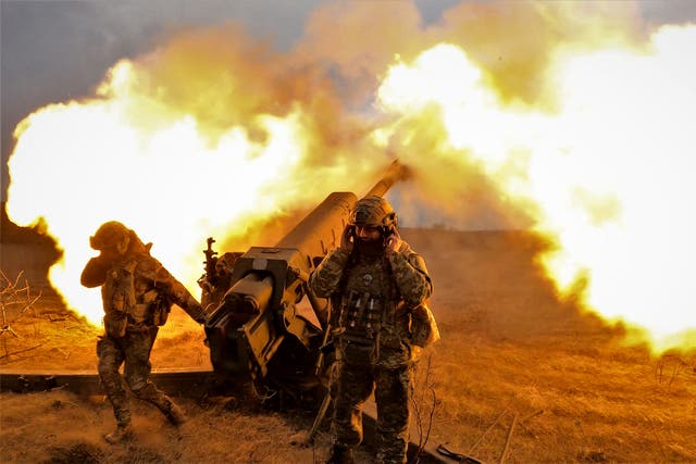 <p>Ukrainian troops near Bakhmut on the eastern frontline </p>