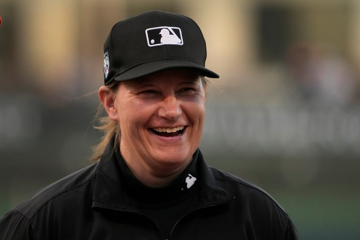 Jen Pawol becomes the first woman to umpire a spring training game since 2007