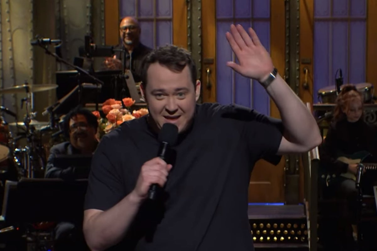 Shane Gillis jokes about SNL firing in divisive opening monologue: ‘Don’t look that up’