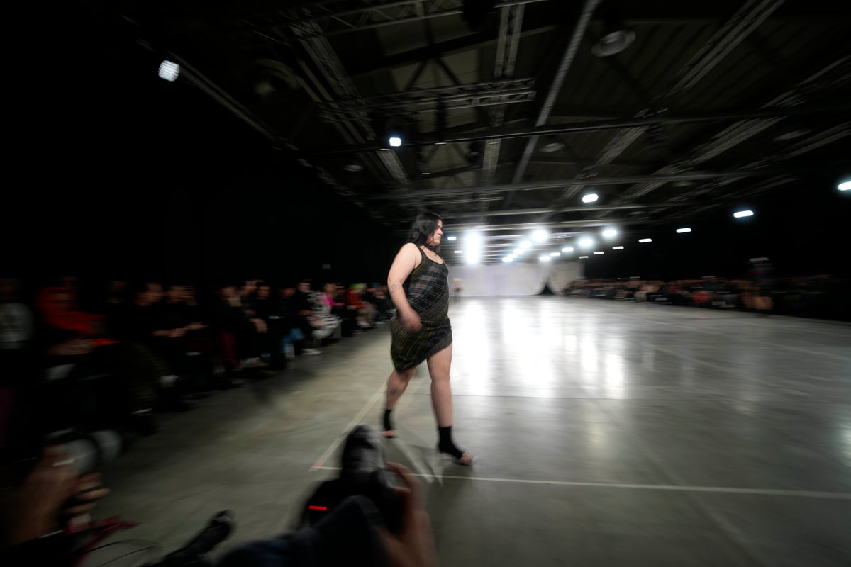 MILAN FASHION PHOTOS: Feben, Rave Review promote looks for women of all shapes, ages and sizes