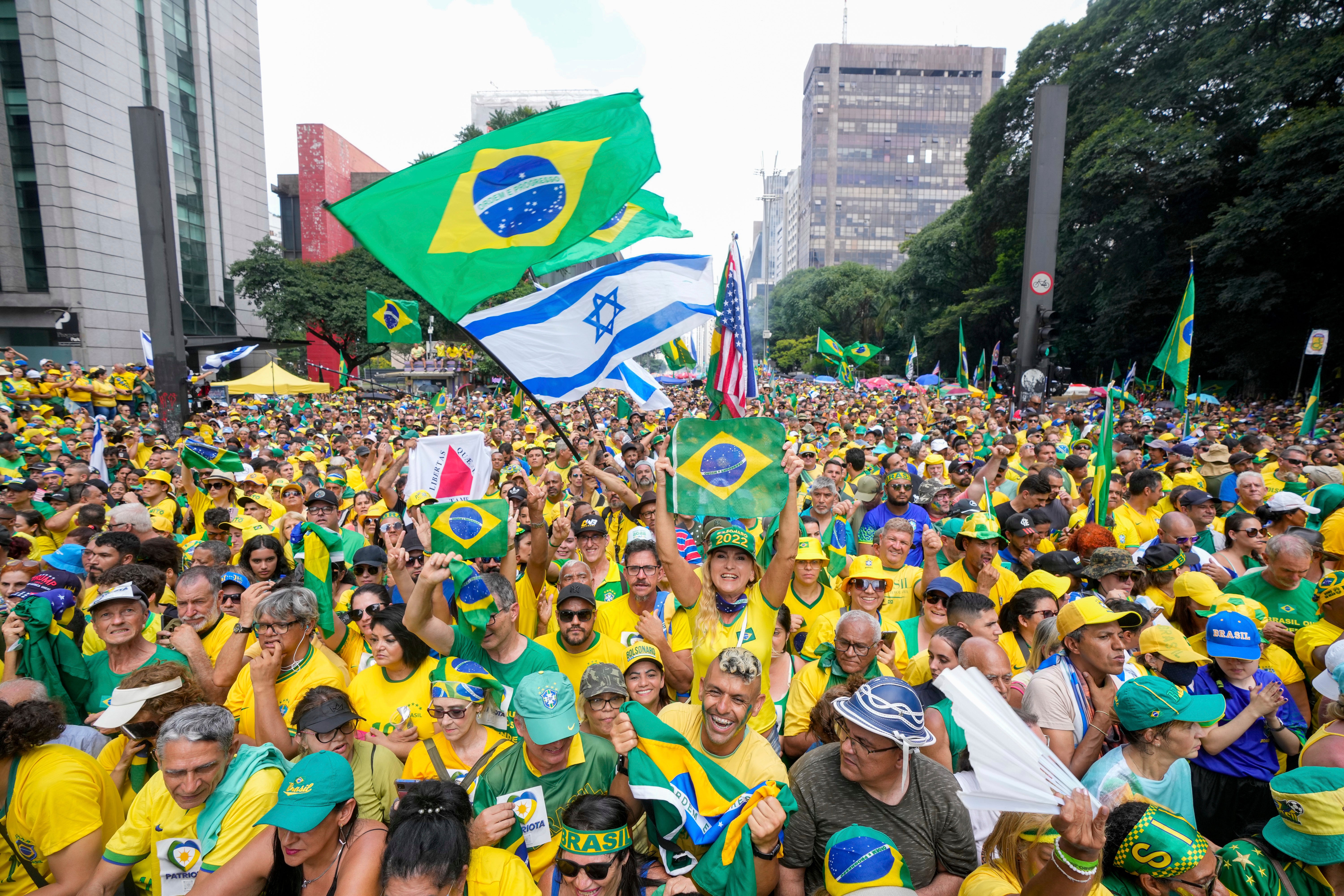 Supporters of Jair Bolsonaro thronged streets of Sao Pa ulo