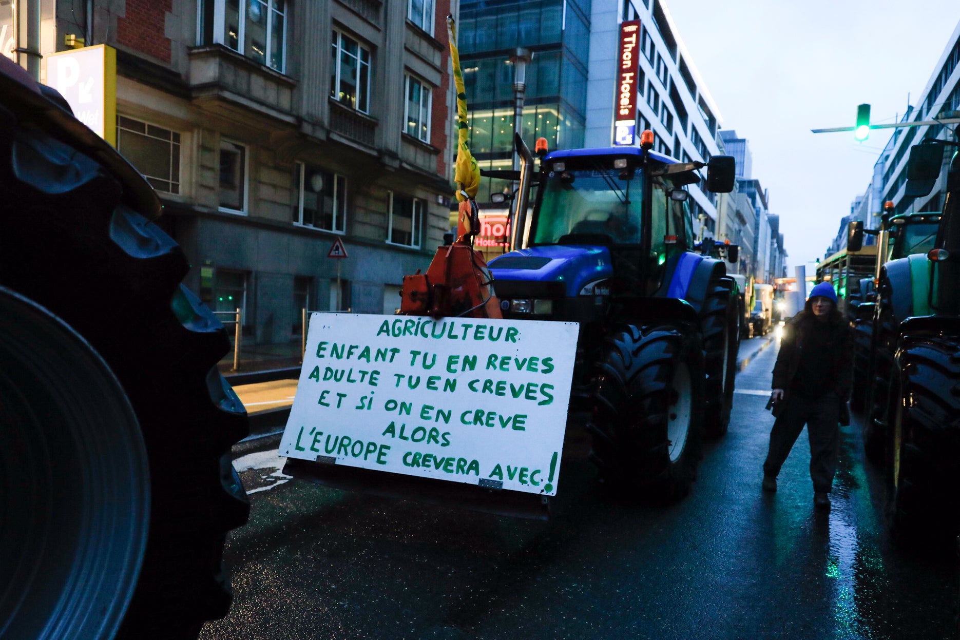 Tractors arrive in the European Quarter