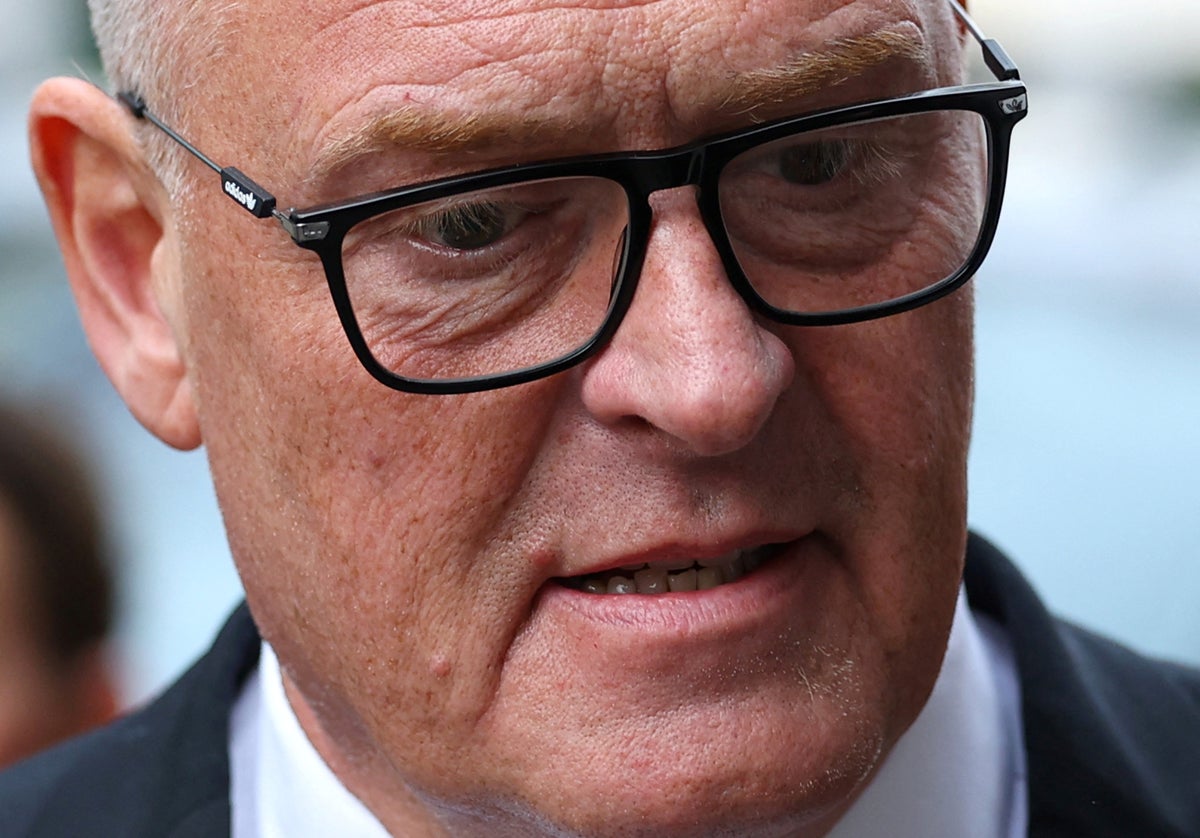UK politics – latest: Sunak ‘lacks the backbone’ to call Lee Anderson’s comments Islamophobic, says Starmer