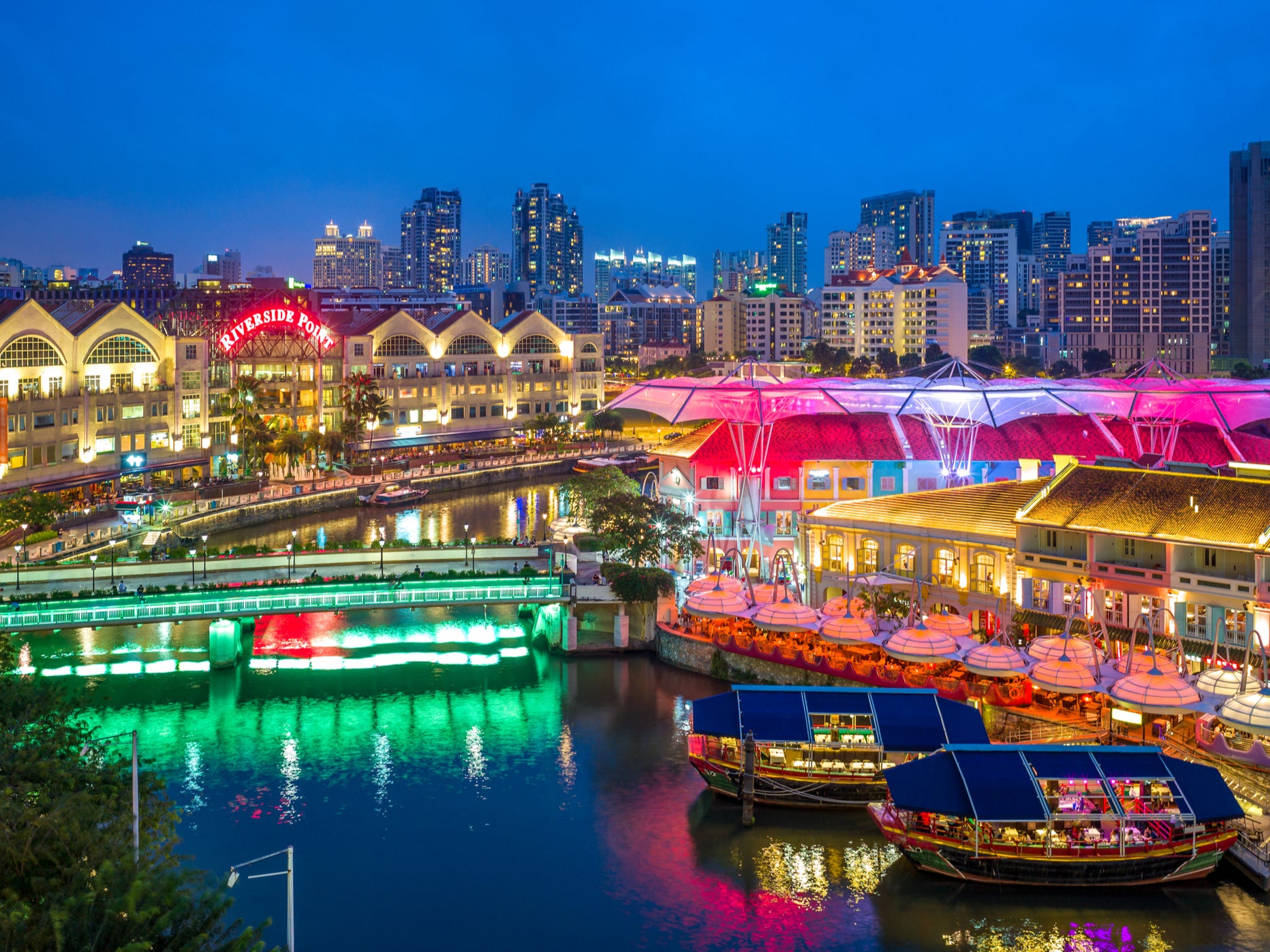 Enjoy a whirlwind four days in Singapore before heading to Thailand to relax on the beach