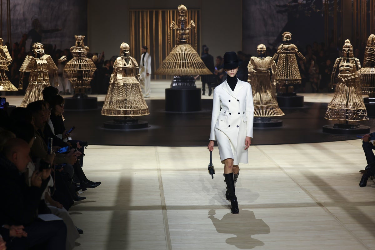 Dior celebrates the 1960s and the origins of ready-to-wear at Paris Fashion Week