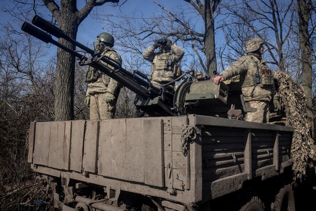 <p>Ukrainian troops on the frontline</p>