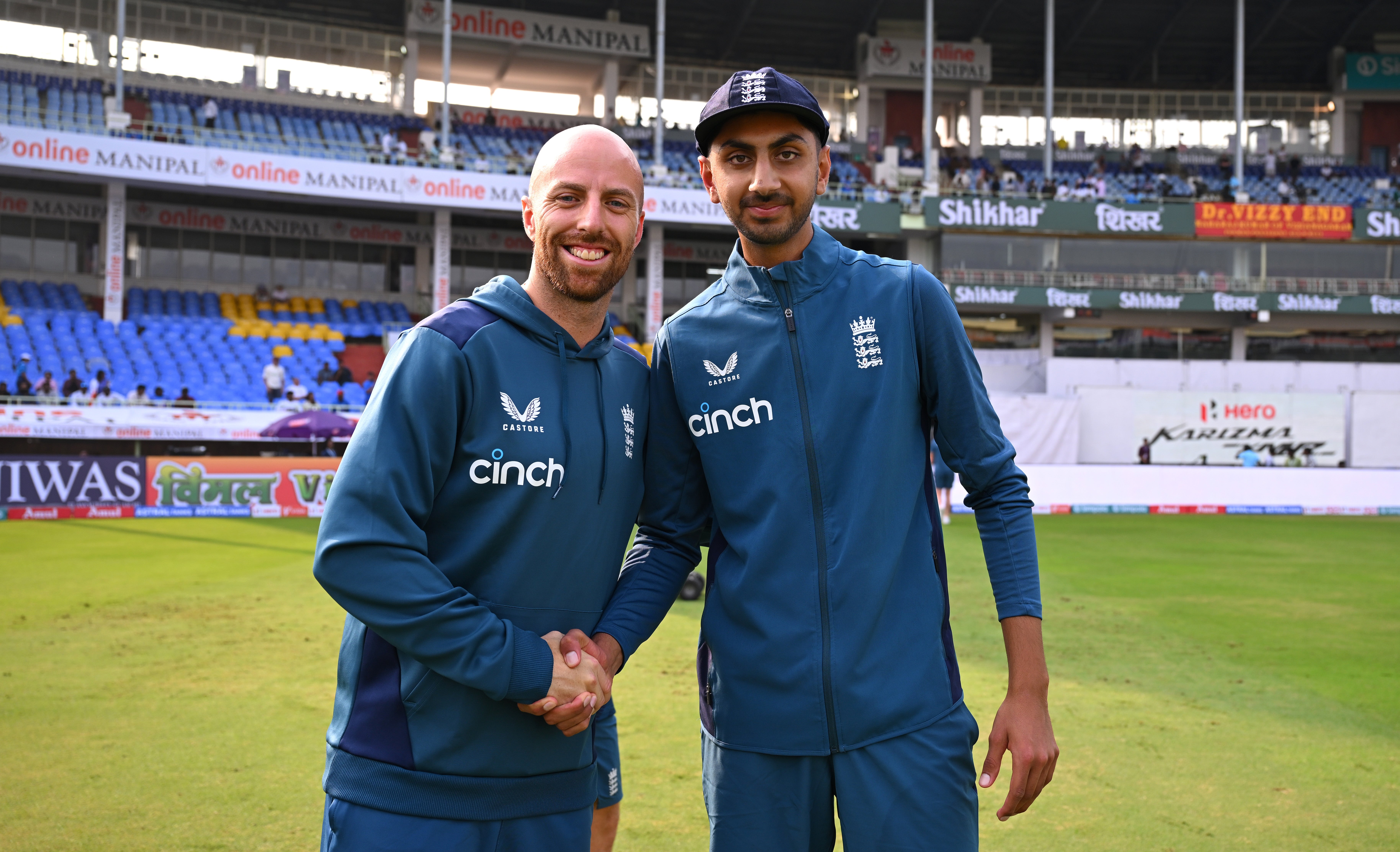 Debutant Shoaib Bashir receives his test cap from Jack Leach prior to day one of the 2nd Test