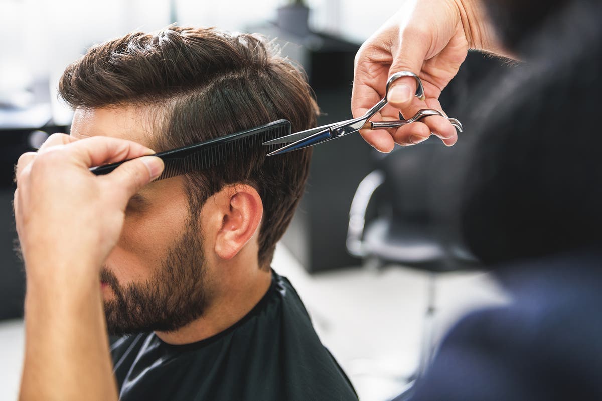 Man sparks outrage over tipping amounts he was asked to pick during walk-in haircut