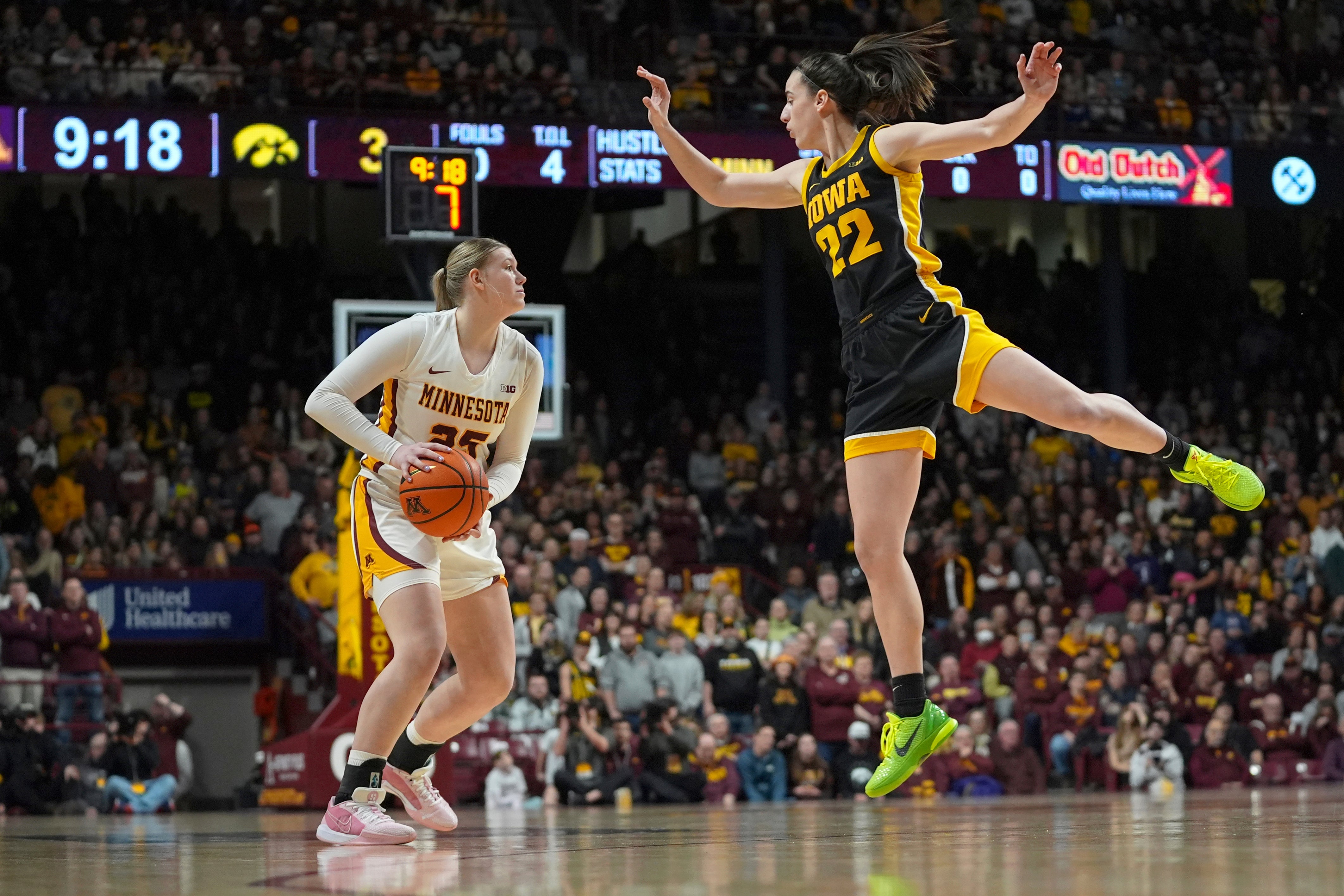 Iowa Minnesota Basketball