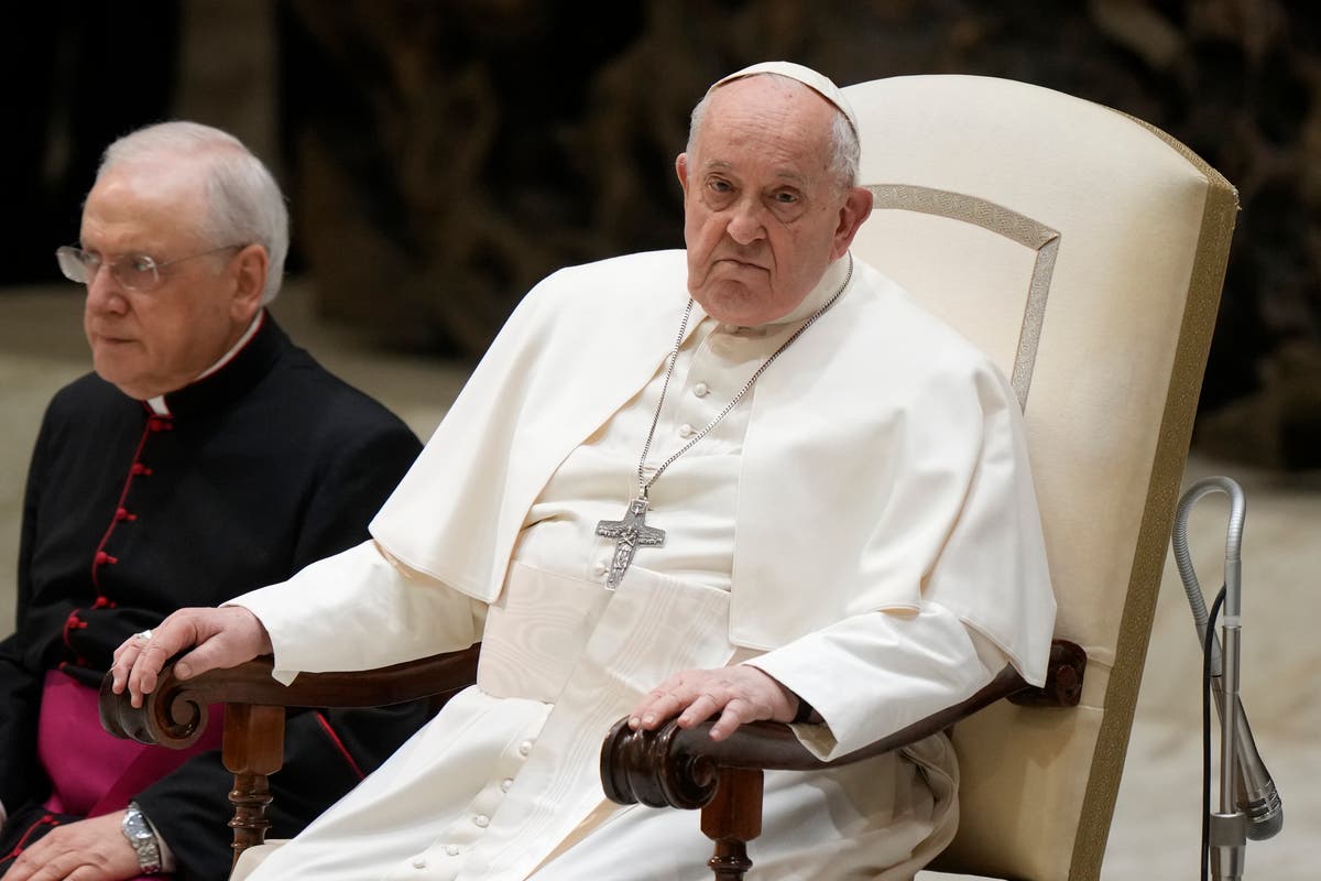 Pope asks an aide to read a speech aloud for him, raising further concerns over his health