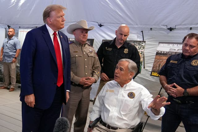 <p>Donald Trump met with Texas governor Greg Abbott at the US-Mexico border last week </p>