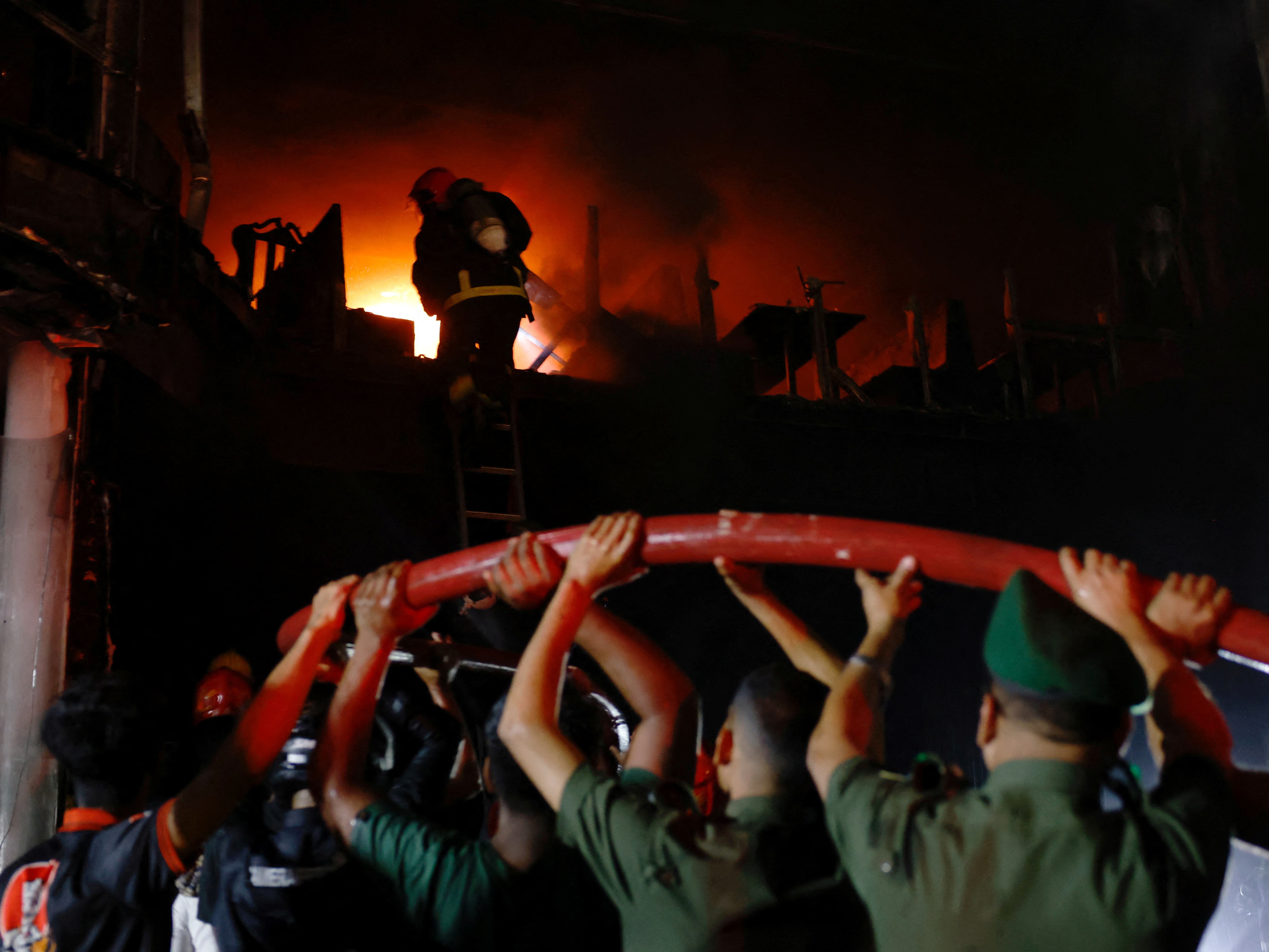 Dozens killed in fire in Bangladeshi capital Dhaka - Vimarsana News
