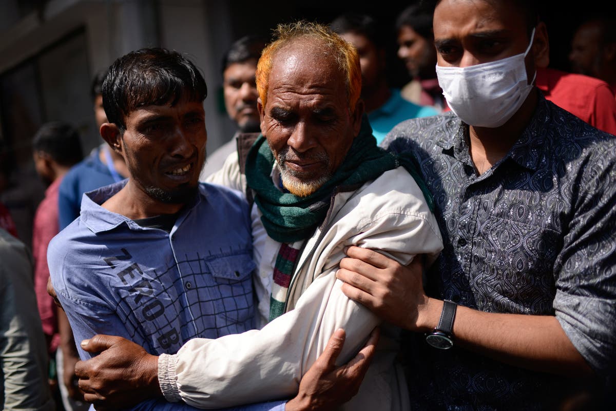 Bangladeshi leader says a shopping mall that caught fire had no ...