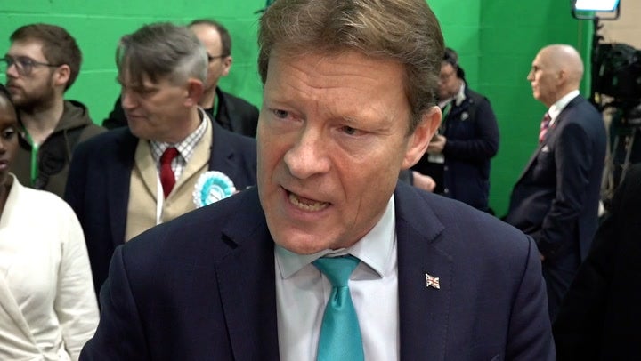 <p>Reform UK leader Richard Tice claims Rochdale by-election candidate subjected to death threats.</p>