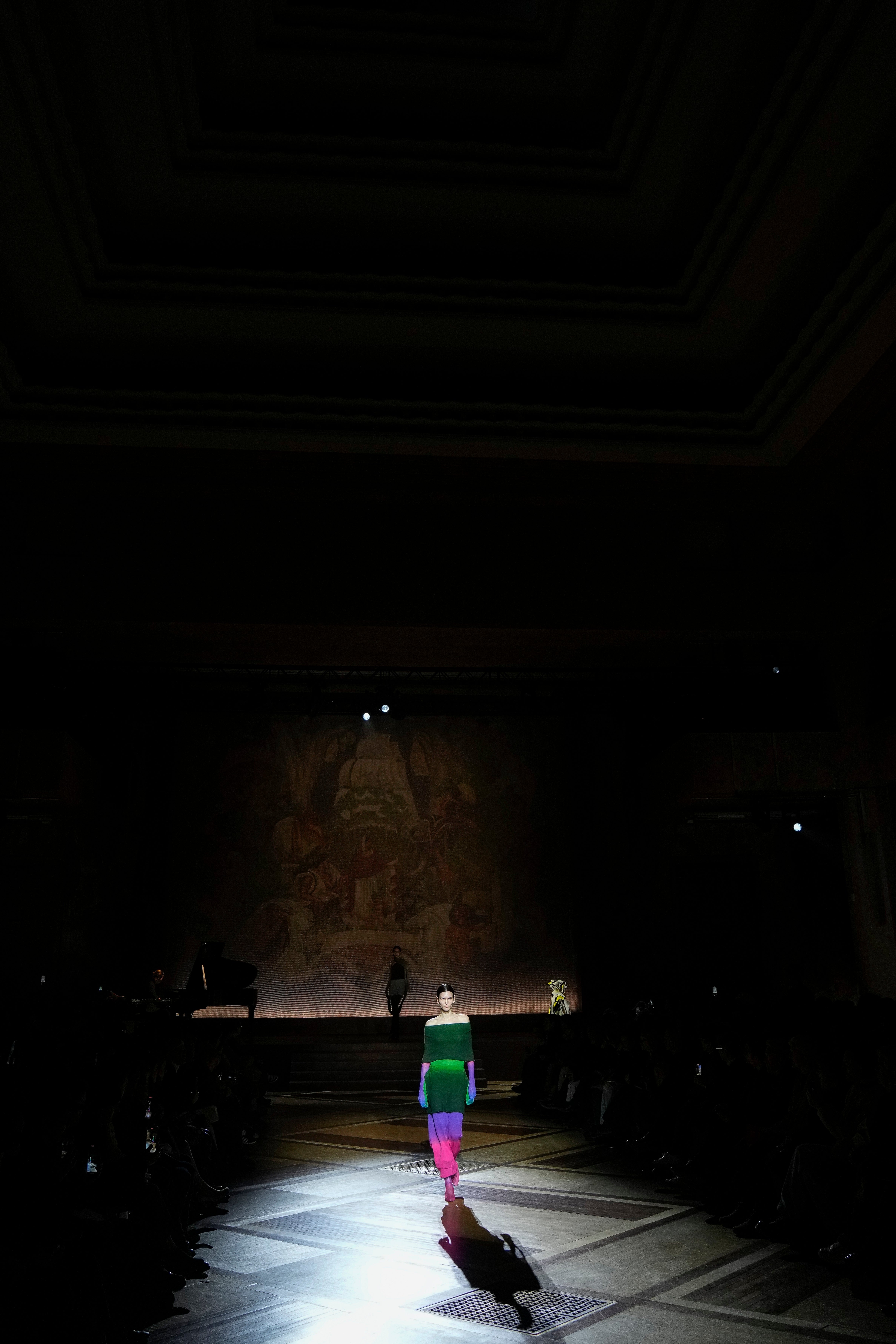 France Fashion Issey Miyake 24/25