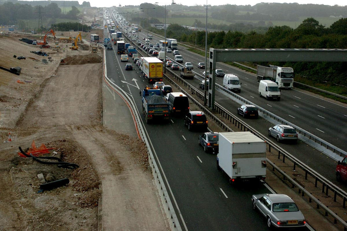 Speed limits of 60mph on M1 and M6 to be dropped after air quality