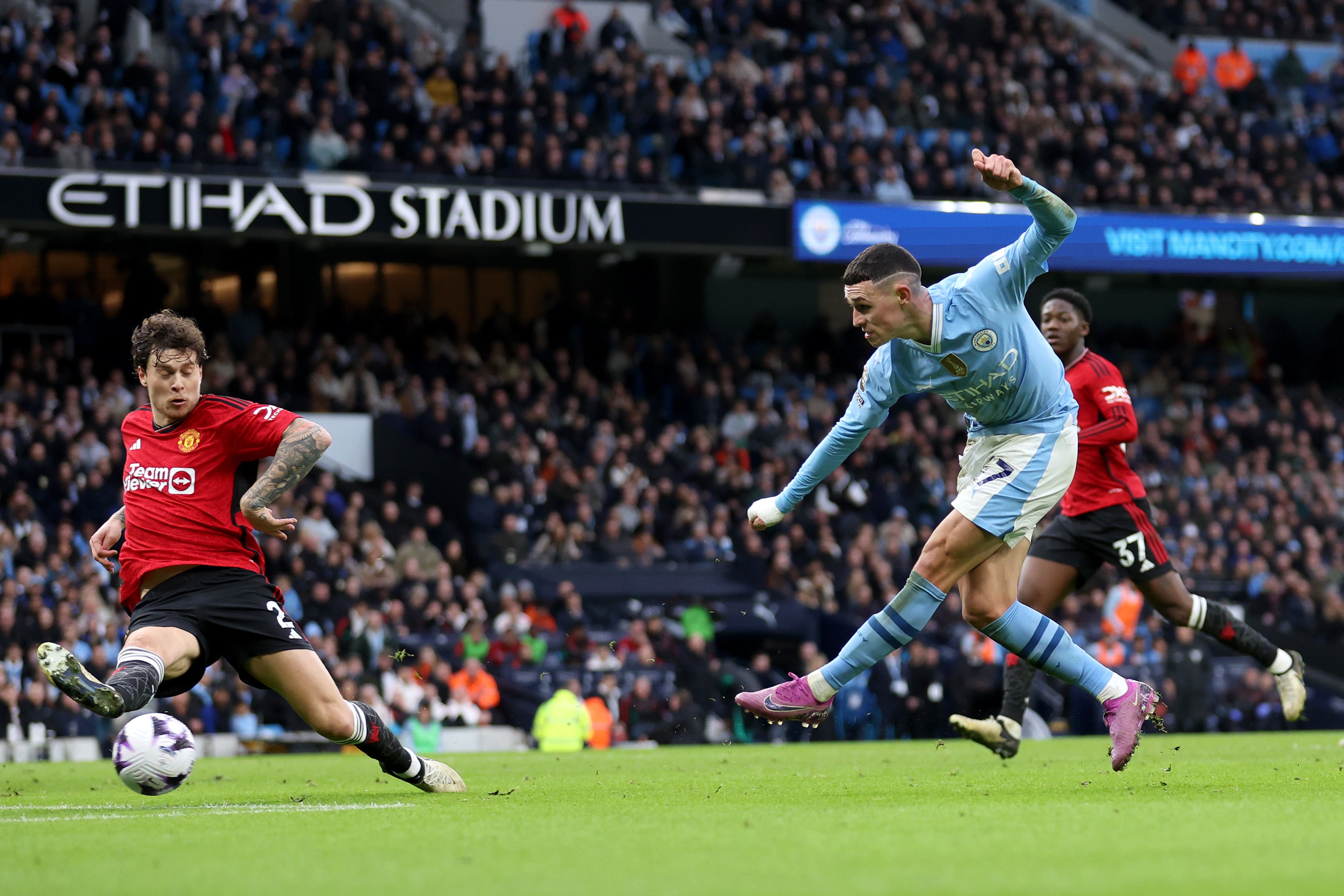 Phil Foden’s double helped Manchester City to derby victory