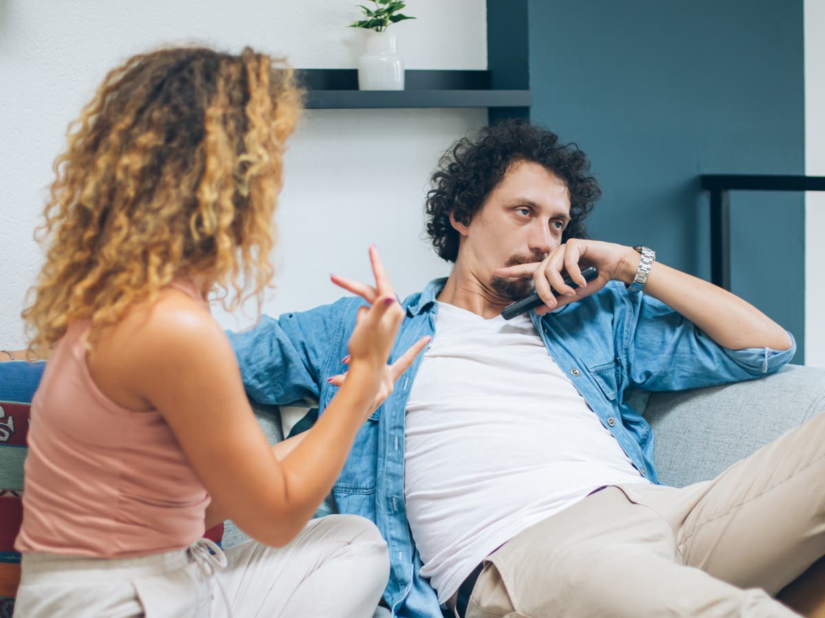Woman’s effort to get boyfriend to brush his teeth sparks debate on standards for men