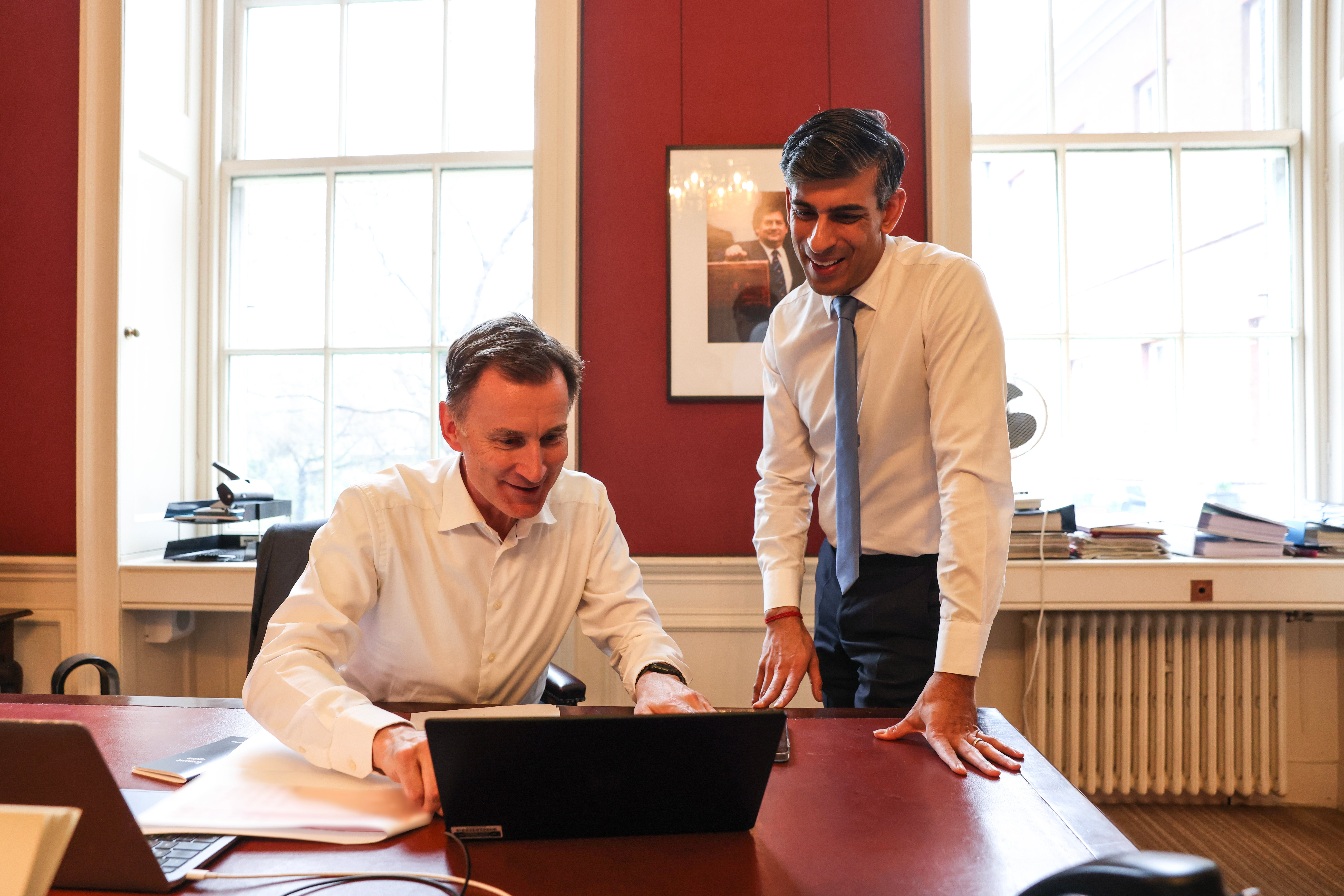 Rishi Sunak oversees Jeremy Hunt putting the finishing touches to his Budget