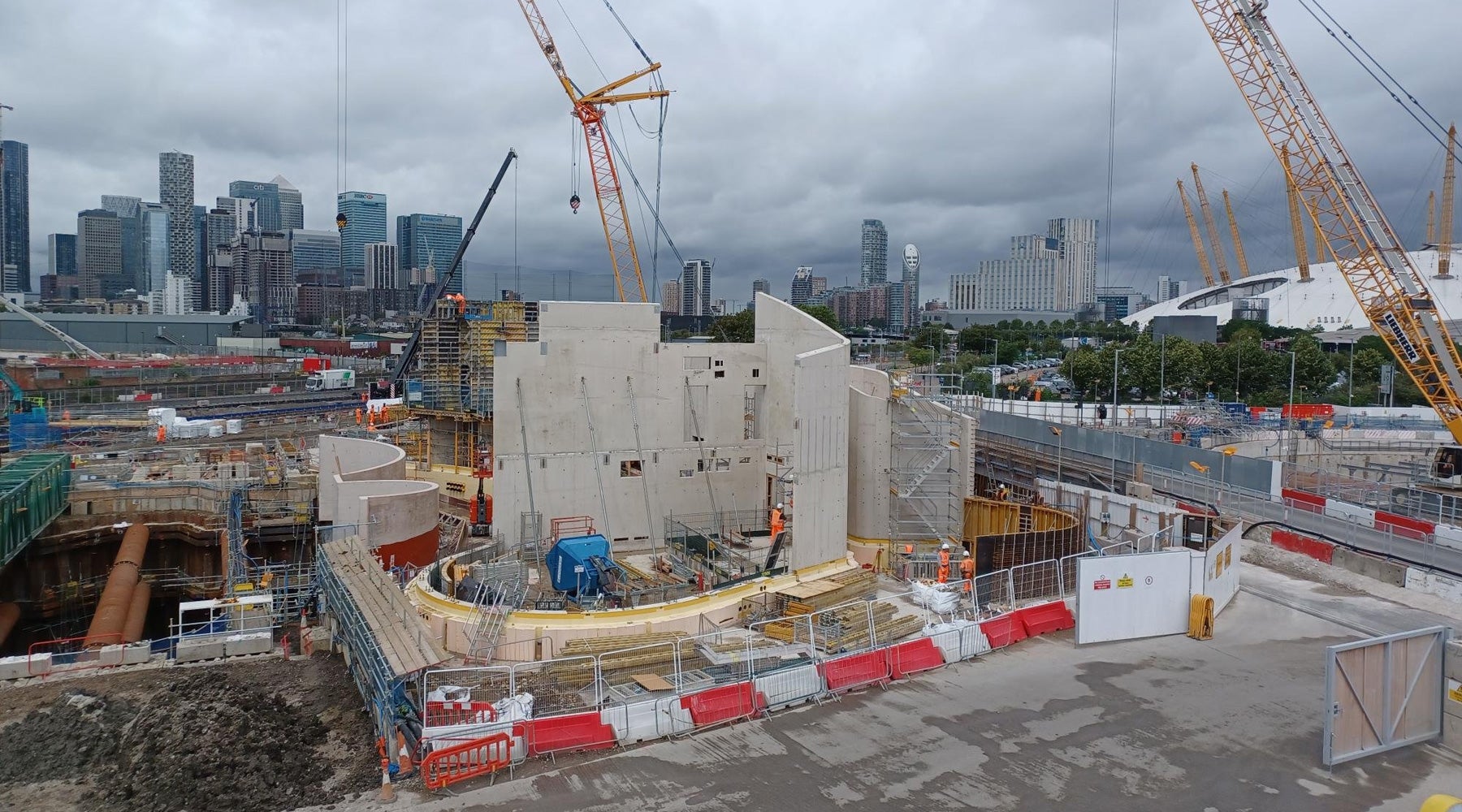 The tunnel will help share the load of the 100,000 vehicles that use the Blackwall Tunnel every day