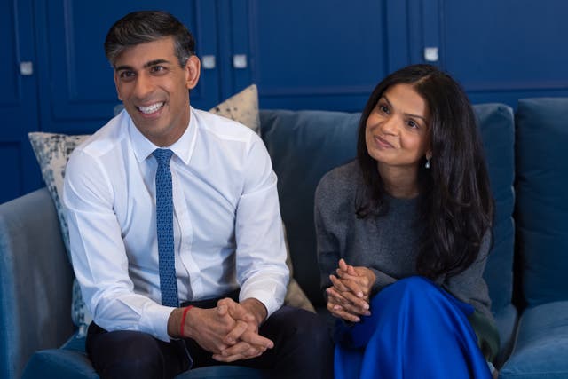 <p>Rishi Sunak and businesswoman Akshata Murty are asked a number of questions about household jobs in the interview </p>