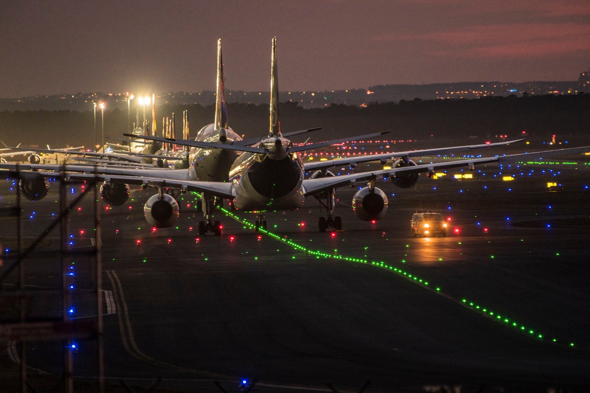 More than 100 flights cancelled in Europe due to icy conditions