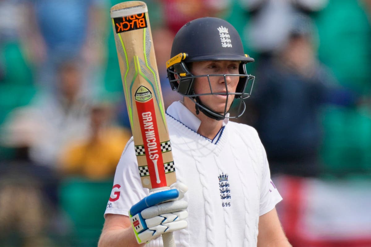 Zak Crawley reaches 61 at lunch as England seek consolation win against India