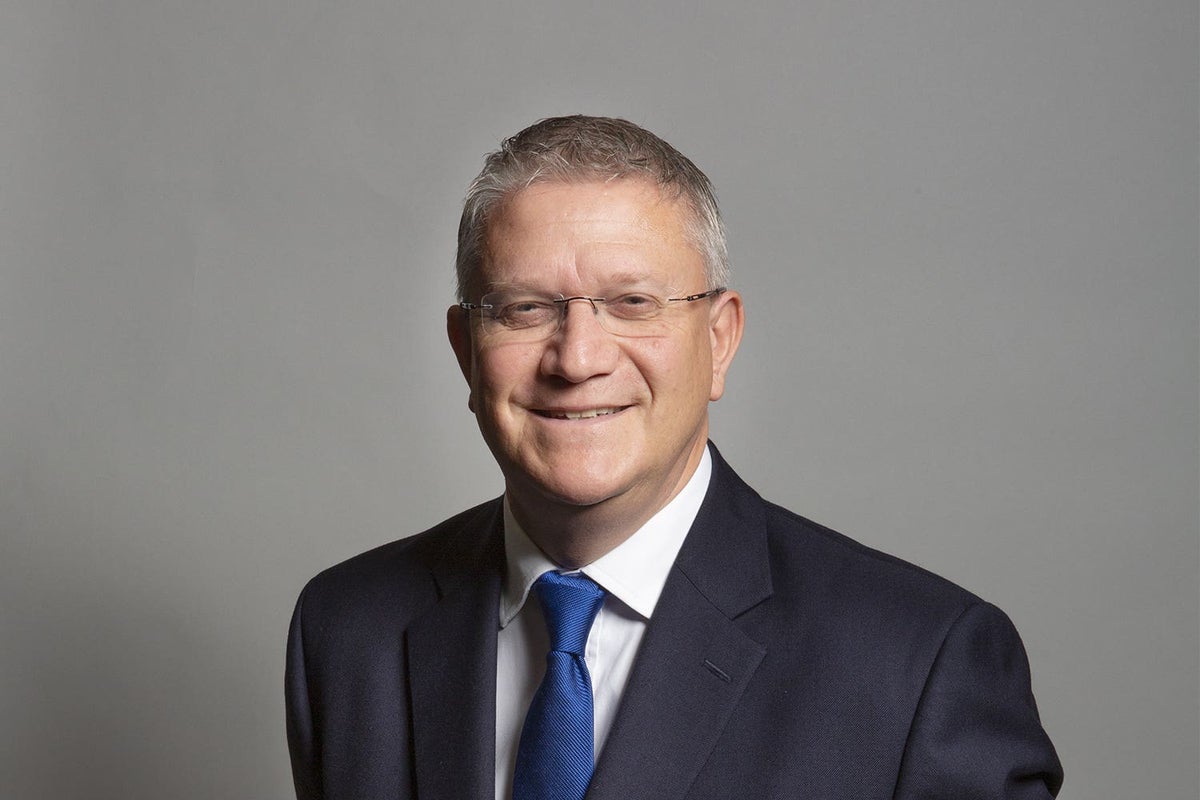 Blow for Badenoch as another Tory defector joins Farage&rsquo;s Reform