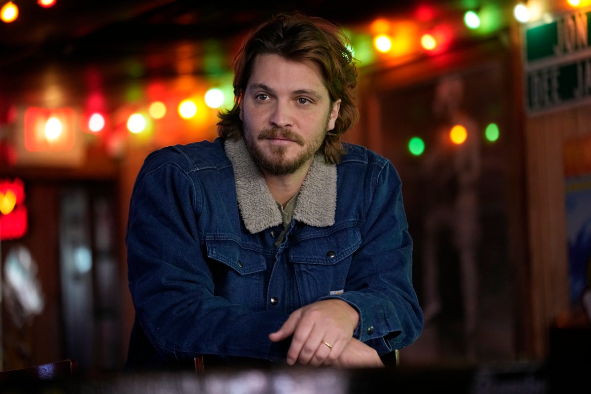 Yellowstone spinoff centered on Luke Grimes’ Kayce Dutton greenlit at CBS