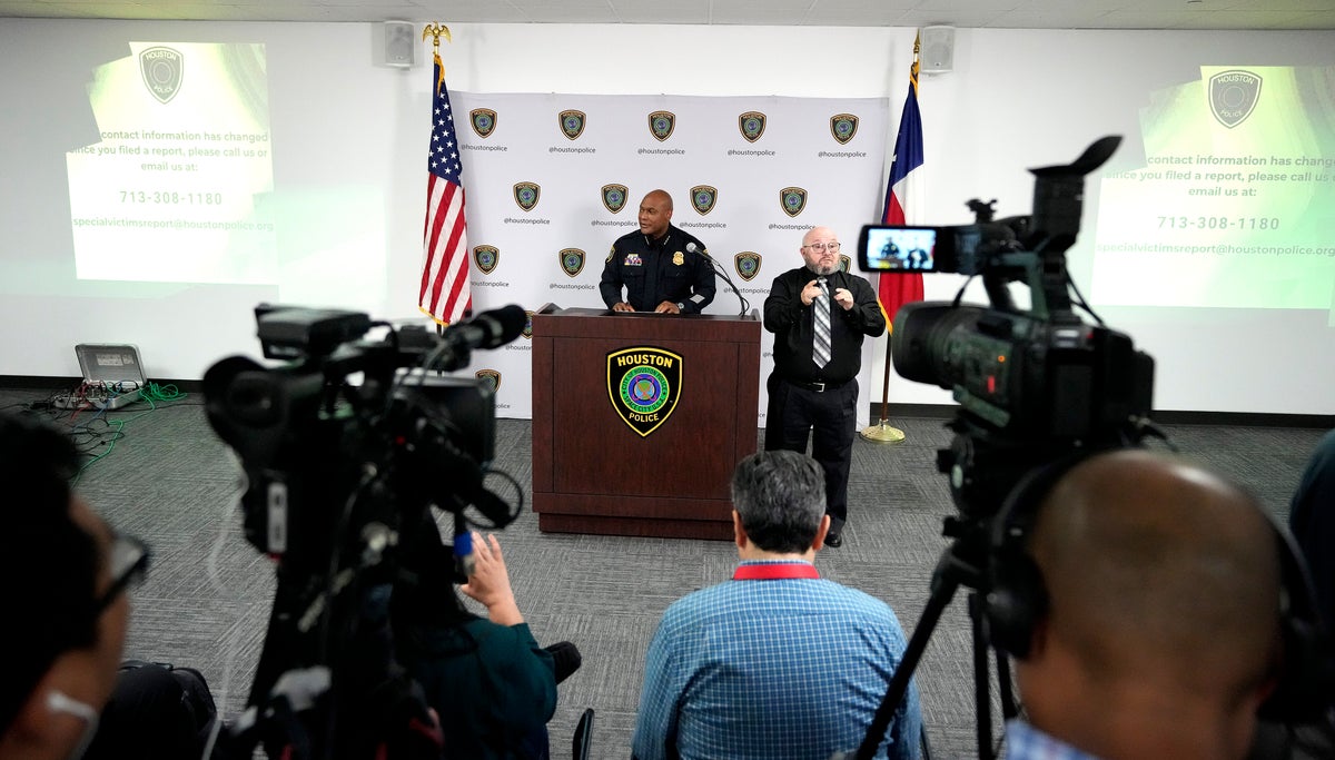 Houston police chief apologizes for department not investigating 264K cases due to staffing issues