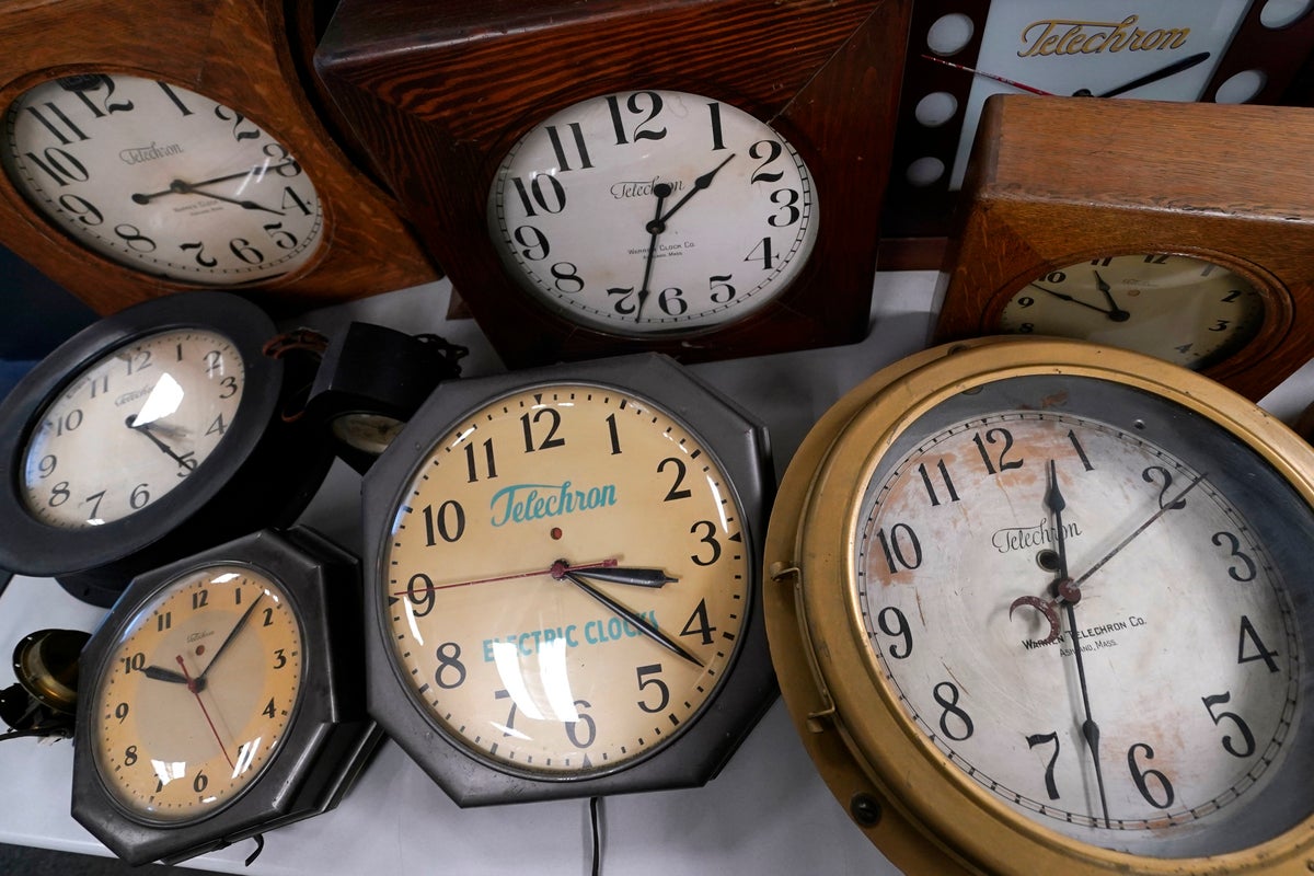 When do the clocks go back this weekend? UK date and time | The Independent
