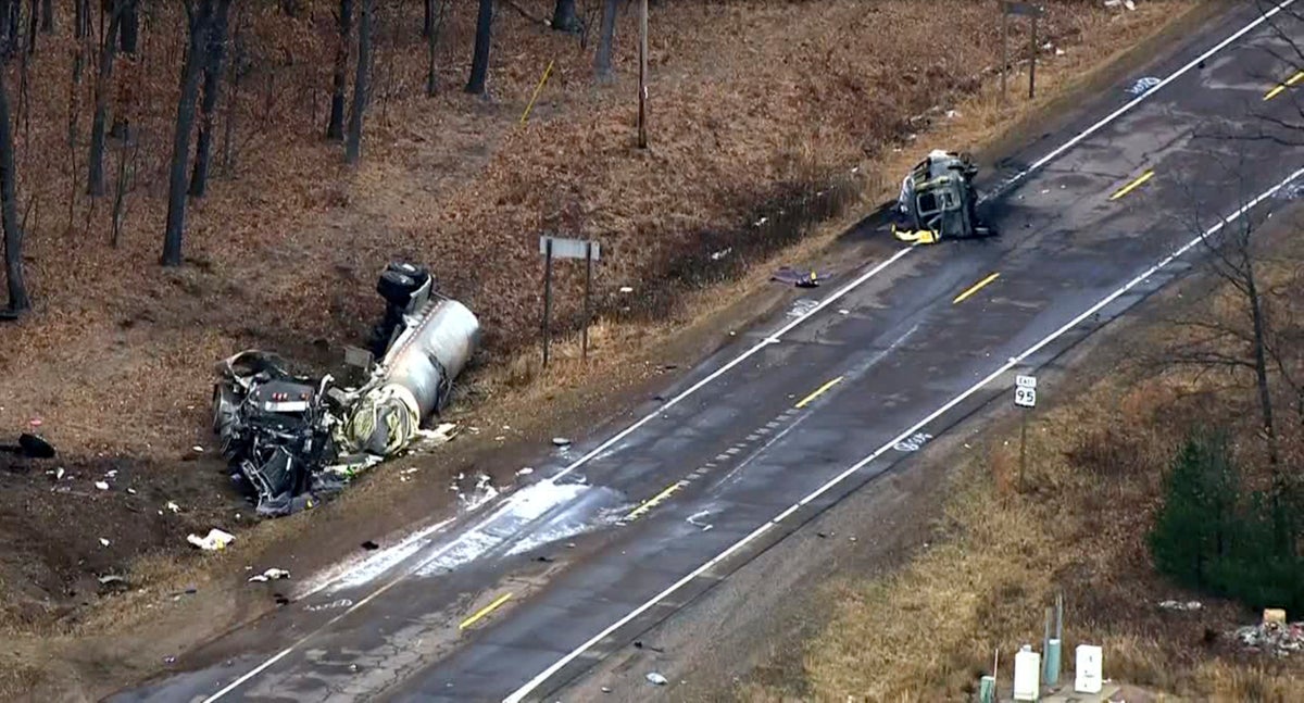 9 killed in western Wisconsin traffic crash involving a semitruck and a van, report says