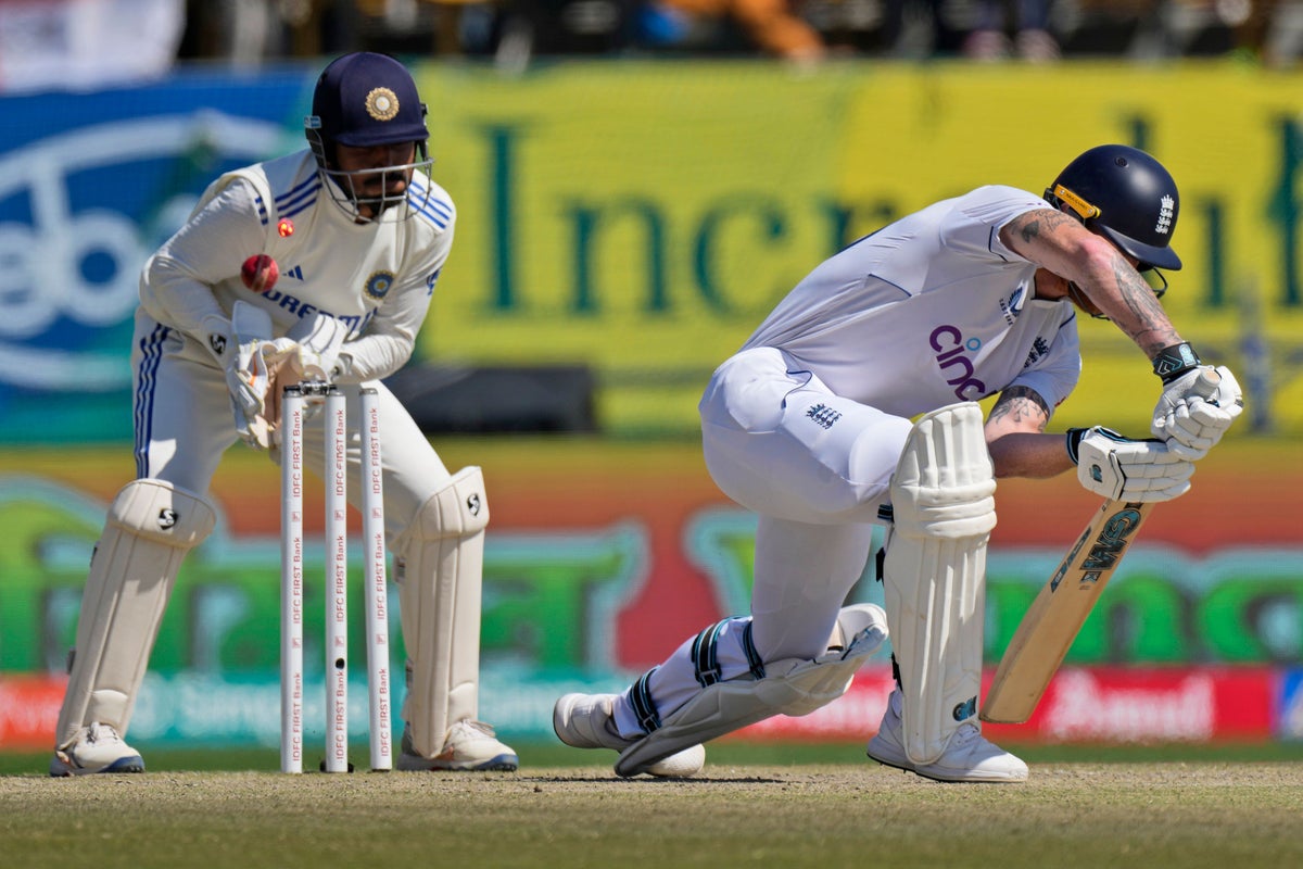 England on the edge as India seek three-day victory