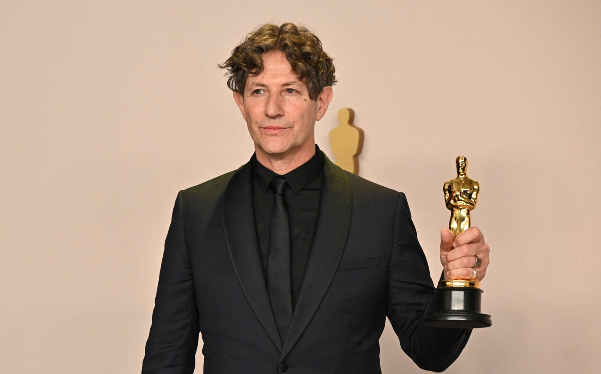 Jewish stars including Debra Messing and Eli Roth denounce Jonathan Glazer’s Oscars speech