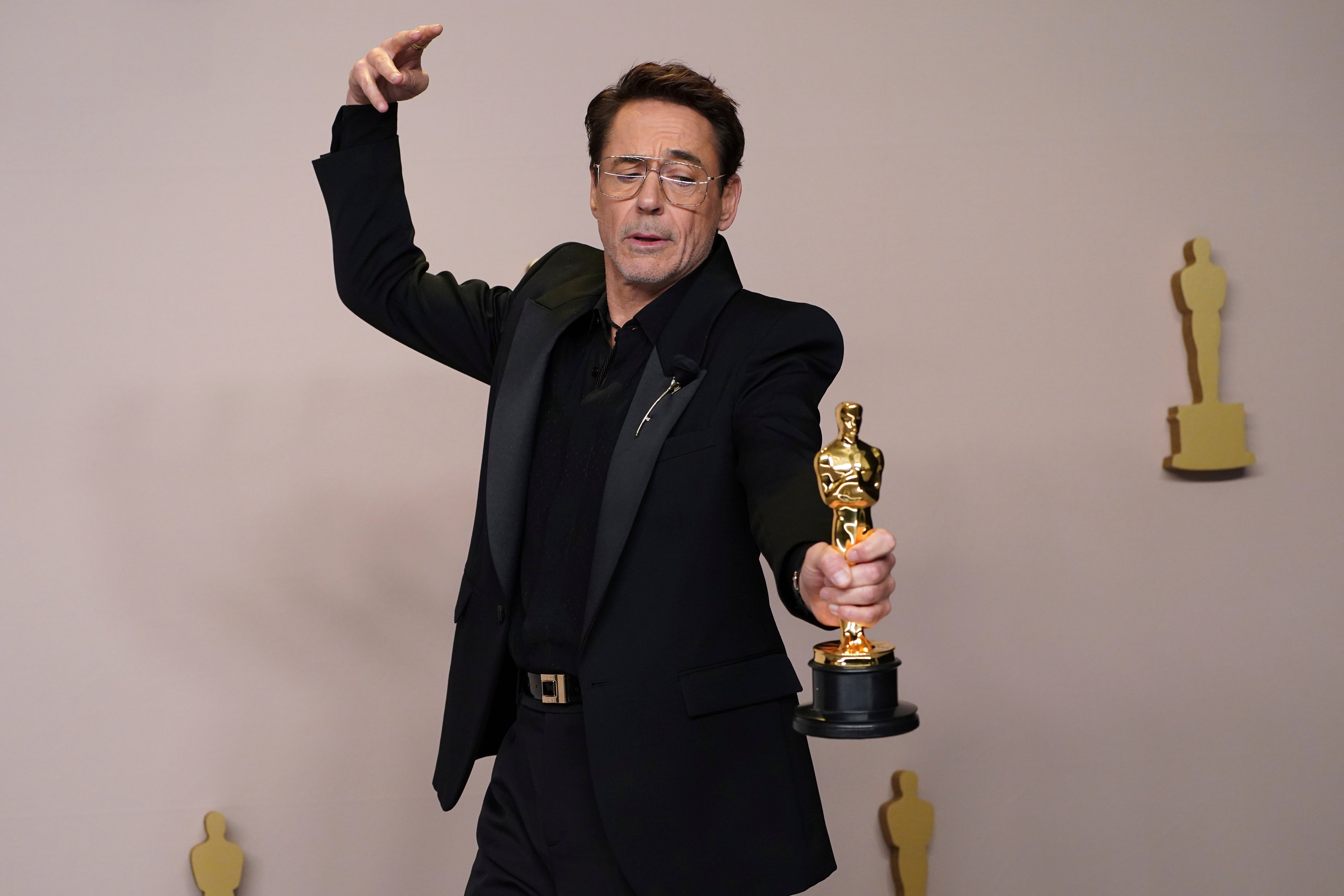 Robert Downey Jr fans think Best Supporting Actor winner made coded dig