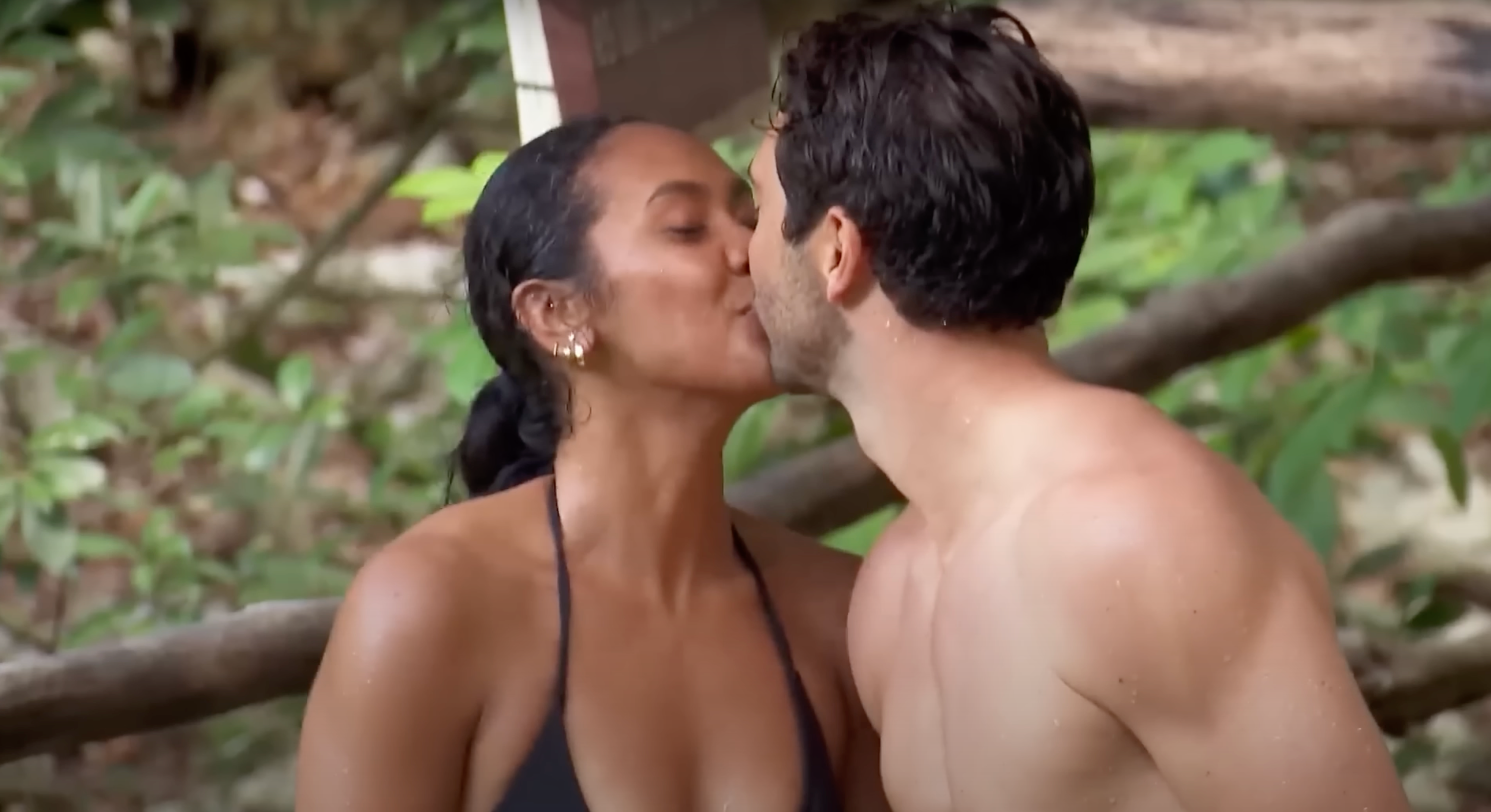 <p>Rachel and Joey on ‘The Bachelor’</p>