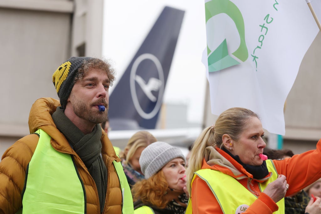 Members of the UFO union protest at Frankfurt Airport on 12 March 2024
