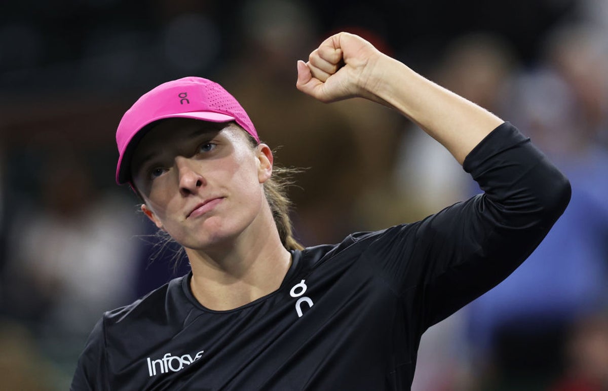 Iga Swiatek wins to sets up Indian Wells quarter-final with Caroline Wozniacki