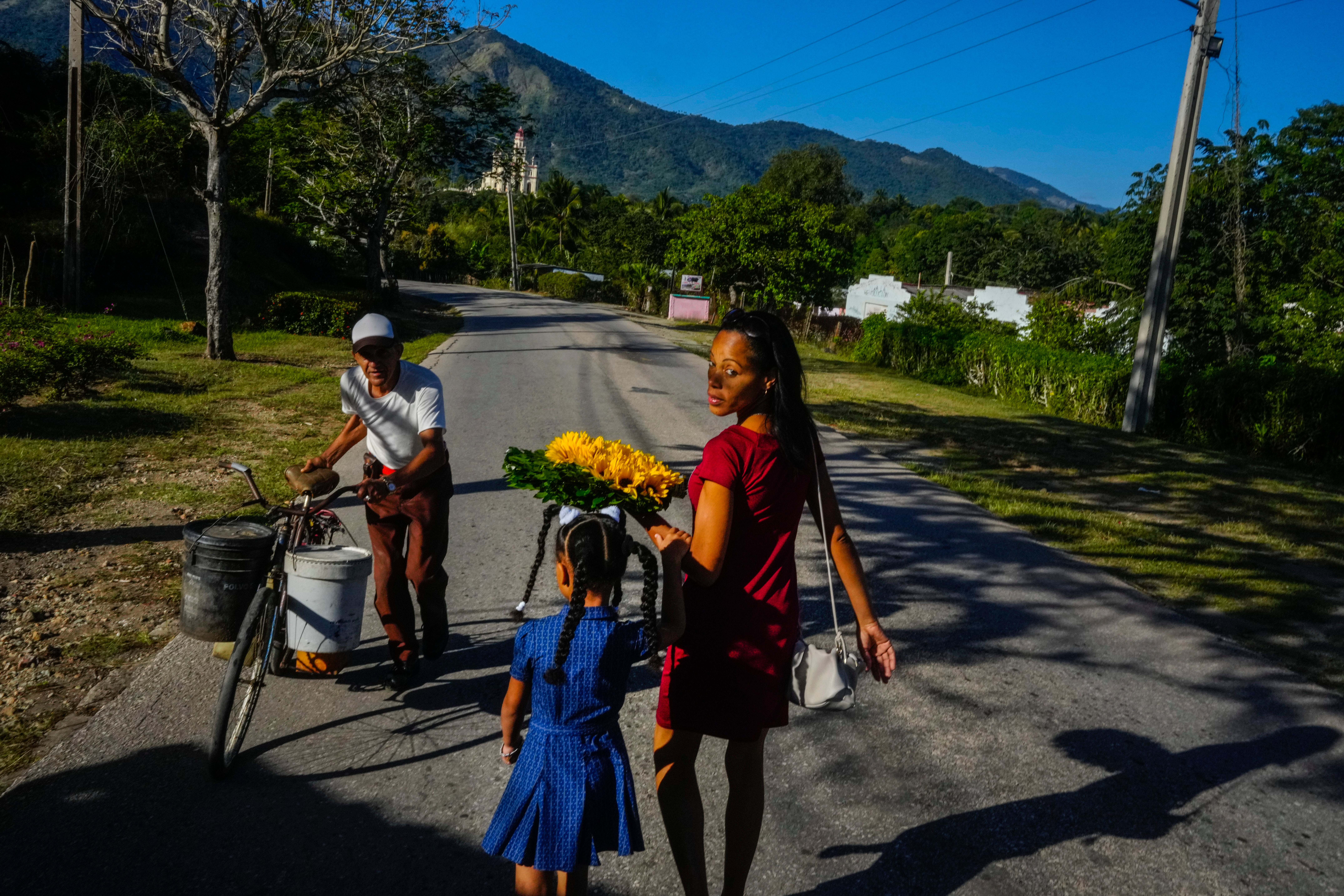 Virgin Mary Uniting Cubans