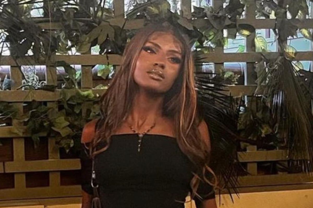 Friends slam &lsquo;unforgiveable delay&rsquo; after student pulled from River Thames identified three weeks later