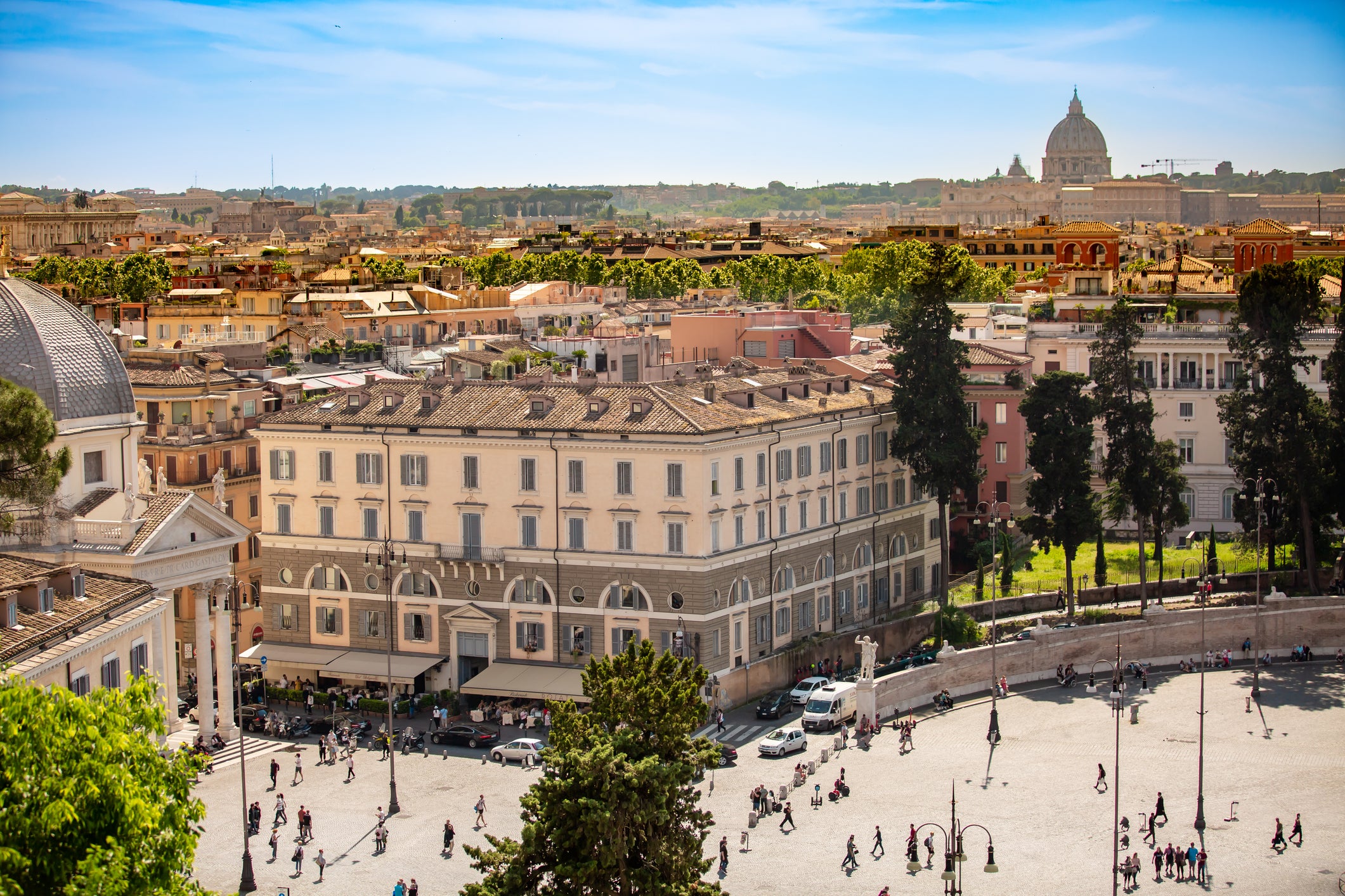 For a splendid view of Piazza del Popolo visit the formal Pincio Gardens
