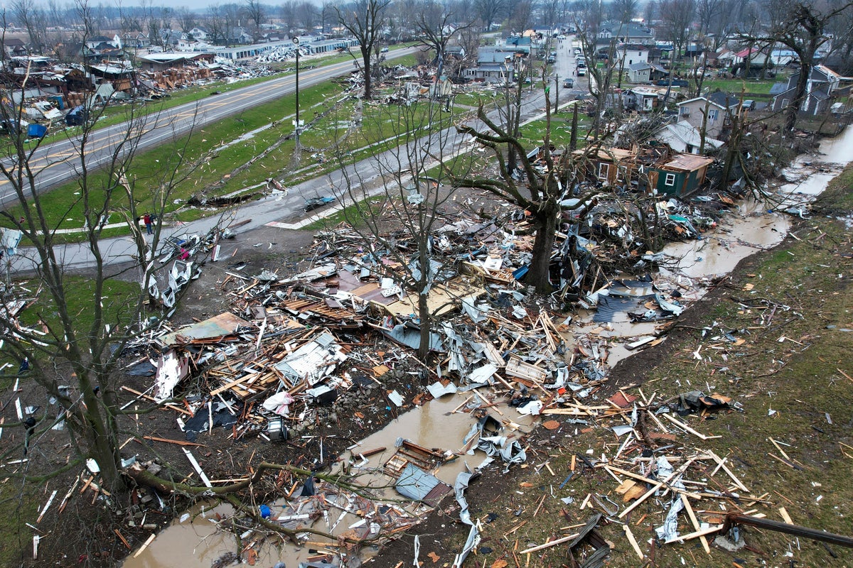 Meteorologists say this year’s warm winter provided key ingredient for Midwest killer tornadoes