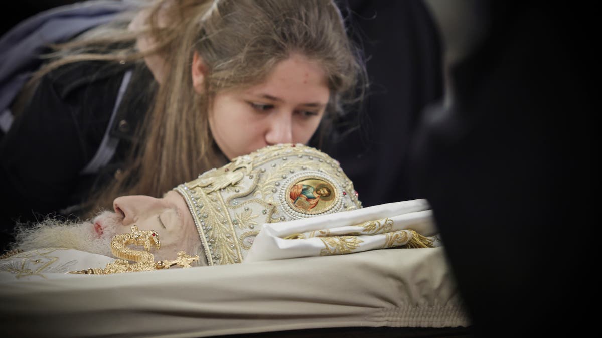 Bulgarians bid farewell to Orthodox Patriarch Neophyte