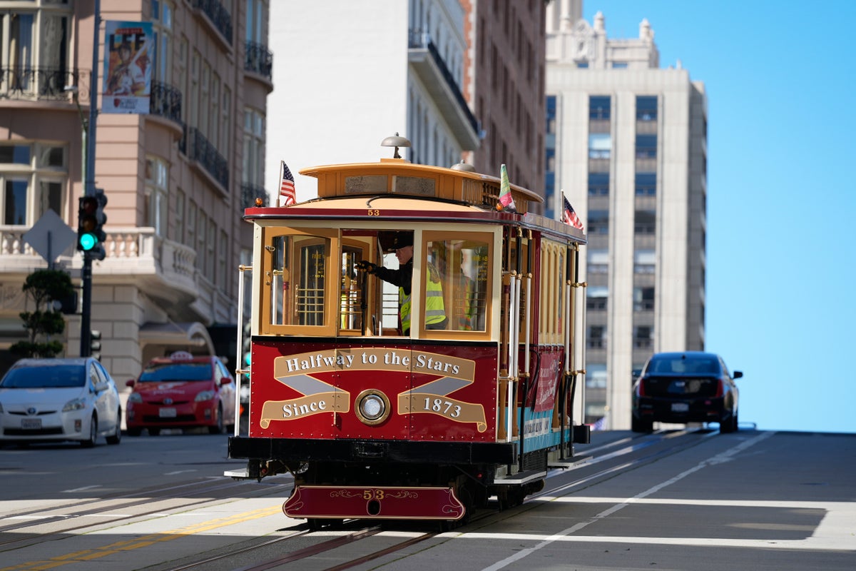 Riders can climb 'halfway to the stars' on San Francisco cable car dedicated to late Tony Bennett