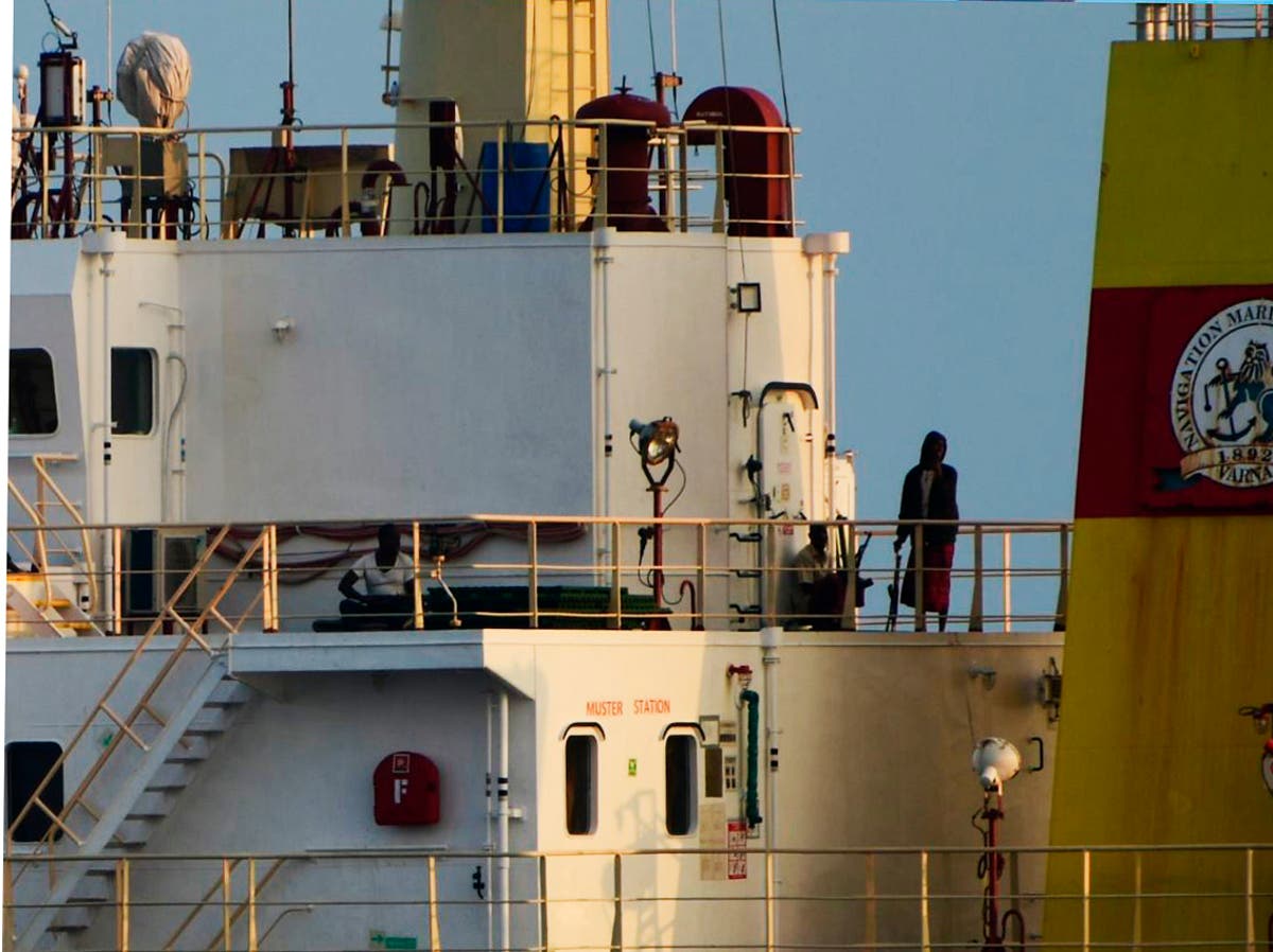 India&rsquo;s navy intercepts a bulk carrier hijacked by Somali pirates 