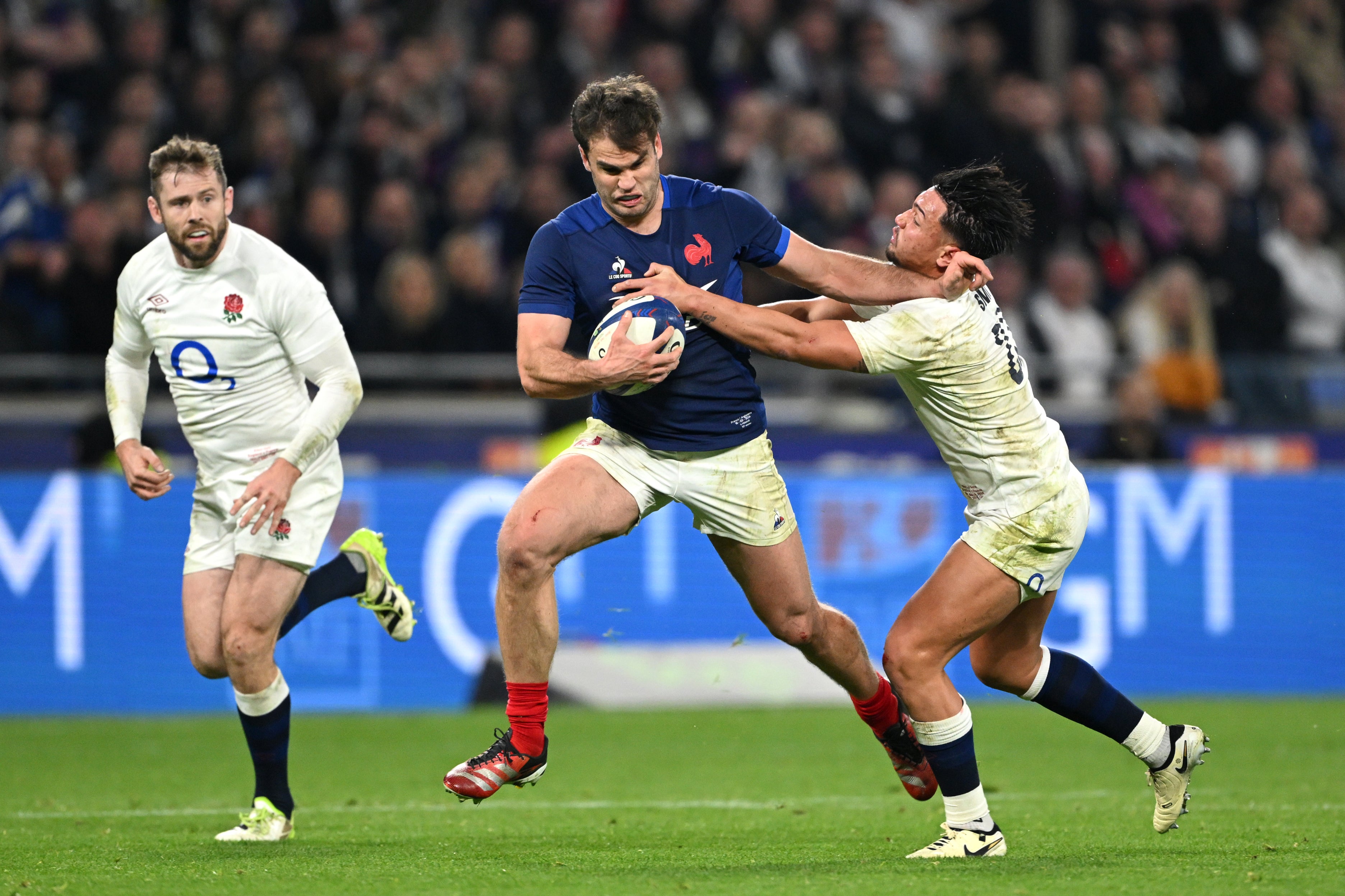 England faced a France side packed with physicality