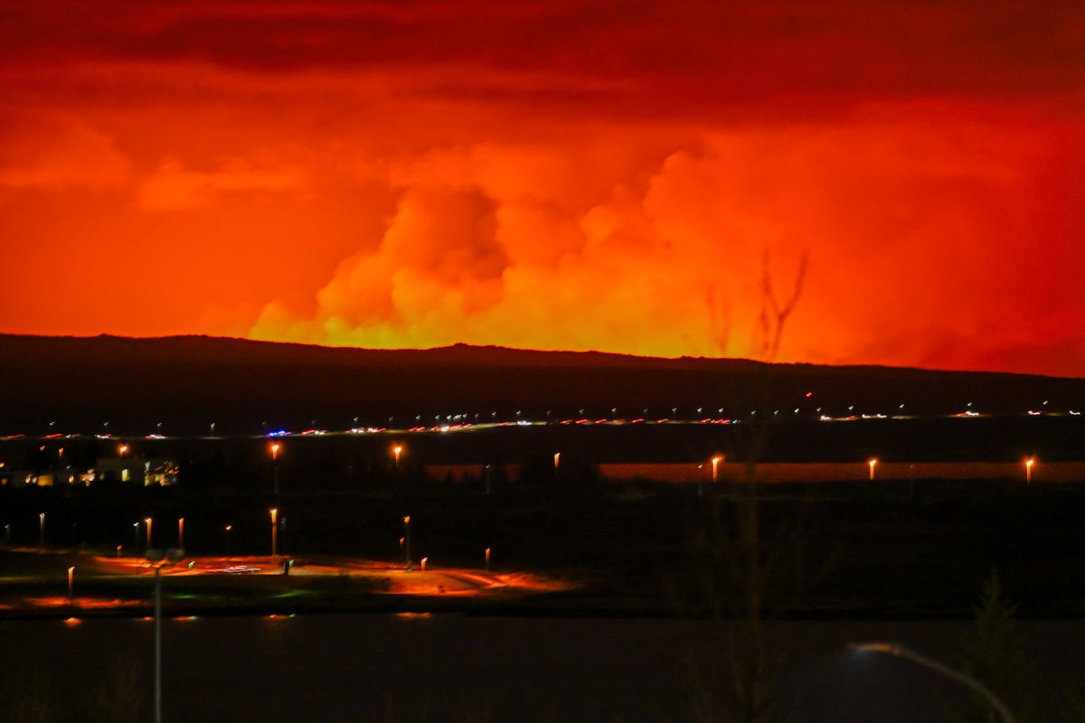 Huge volcano erupts again in Iceland spewing bright orange lava into the air