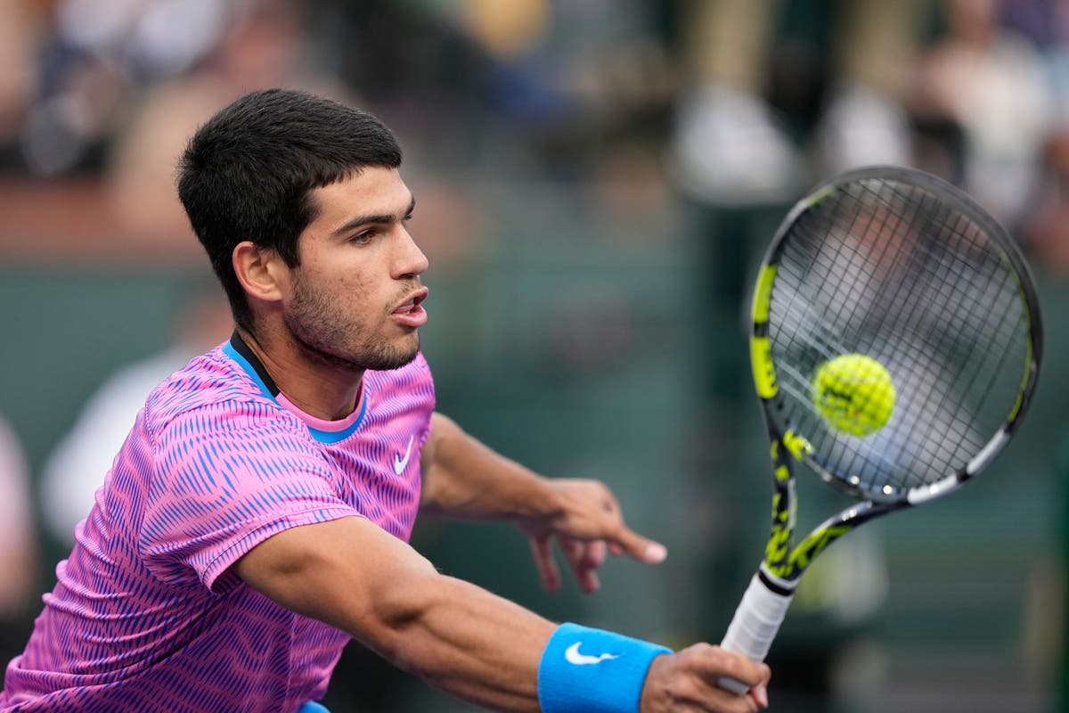 Carlos Alcaraz ends Jannik Sinner’s winning run to reach Indian Wells final