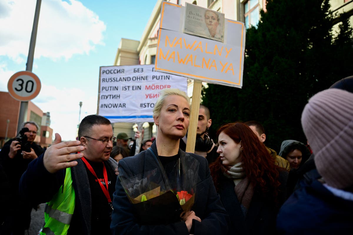 Navalny widow joins thousands of protesters as Putin declares victory in sham election