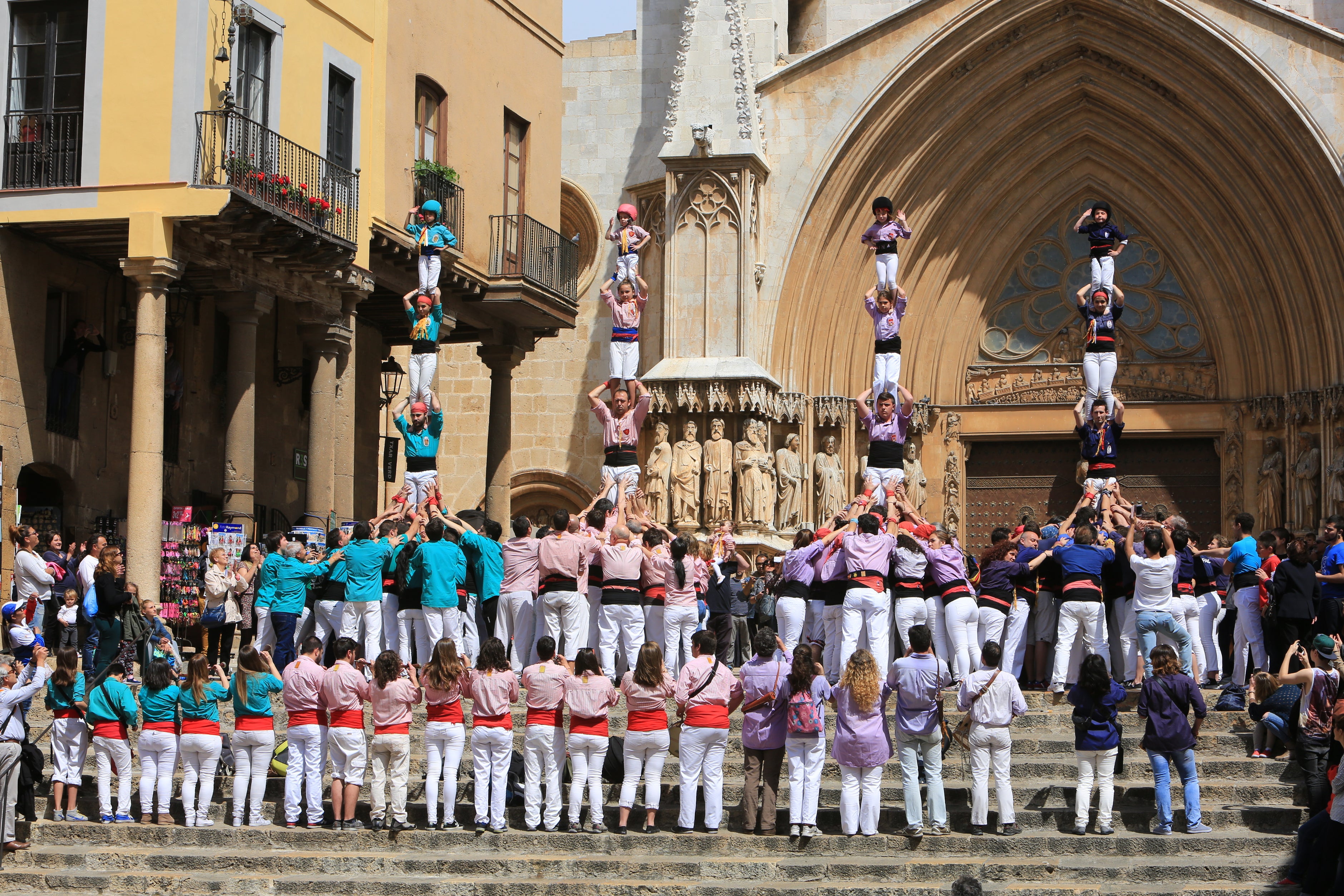 Celebrate the tradition of the 'castells' with the locals at one of Tarragona’s cultural hotspots